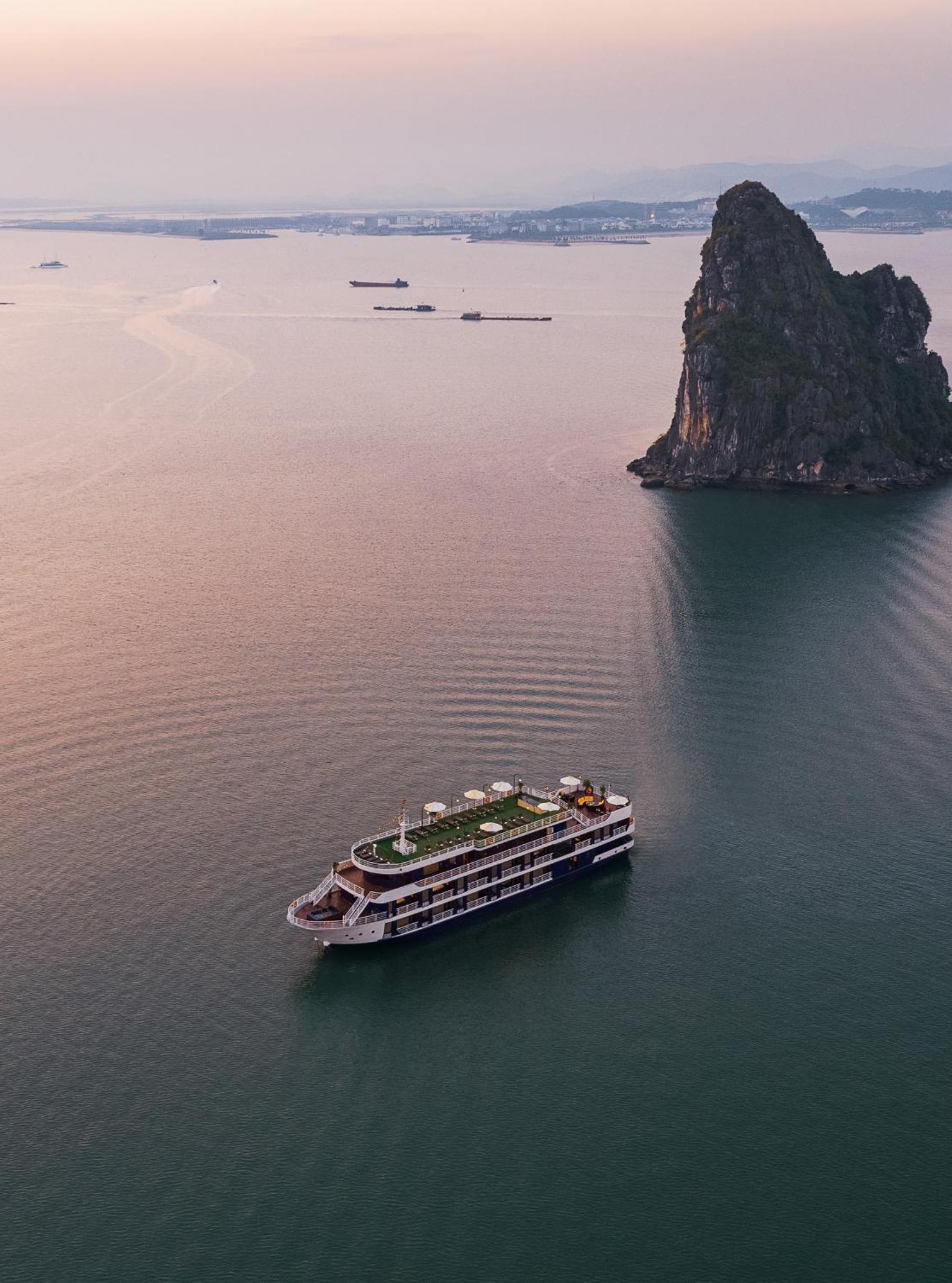 Hotel Halong Dragon Bay Cruise Ha Long Exterior foto