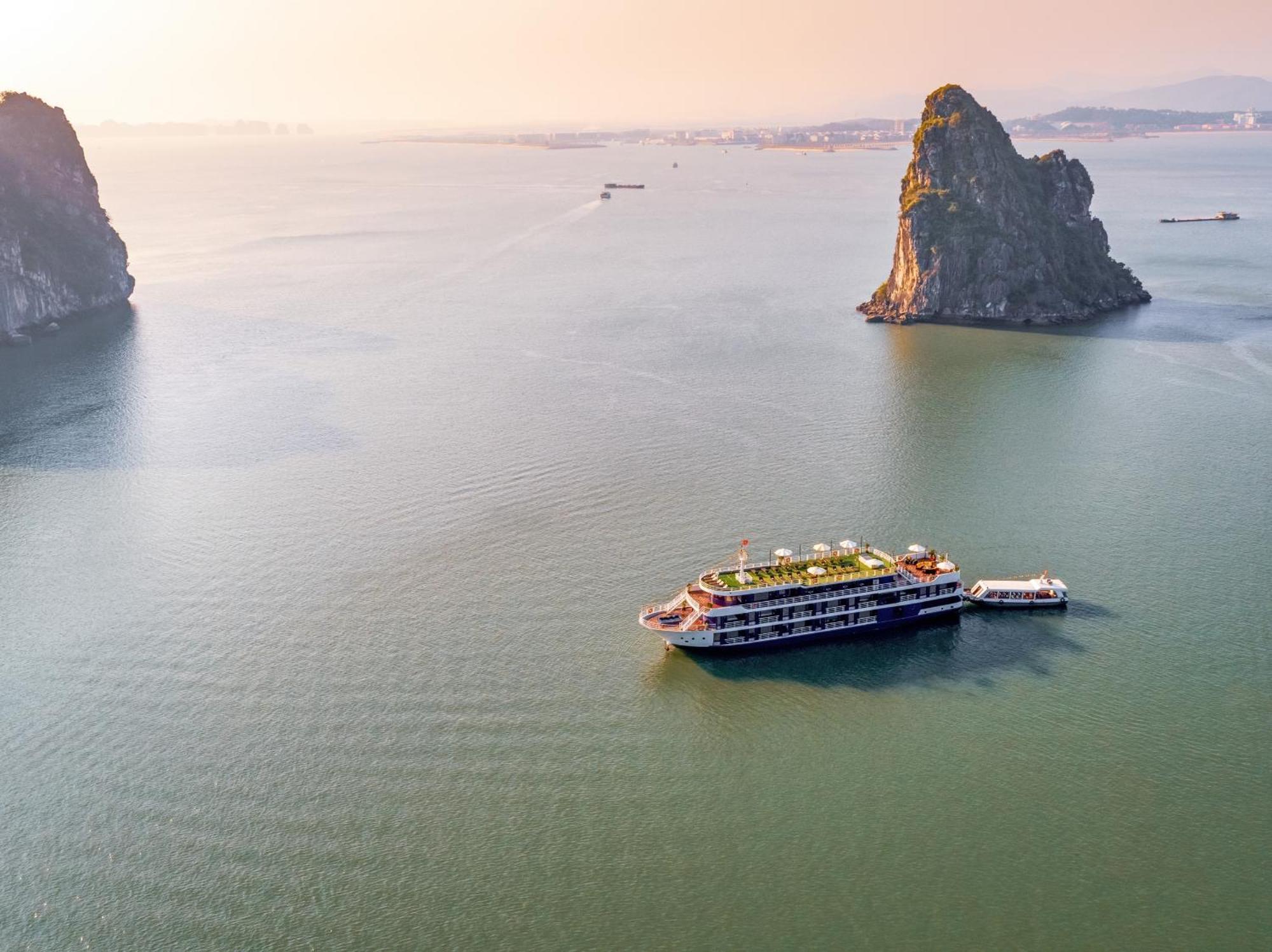Hotel Halong Dragon Bay Cruise Ha Long Exterior foto